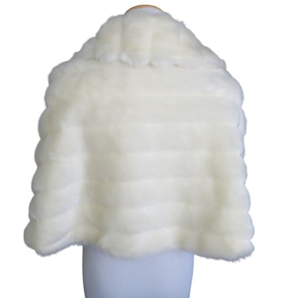 Laura Novelti Vintage Style Faux Fur Stole - Picture 4 of 11